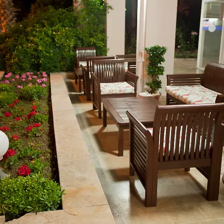 Aparthotel Kleopatra Aytur 2*